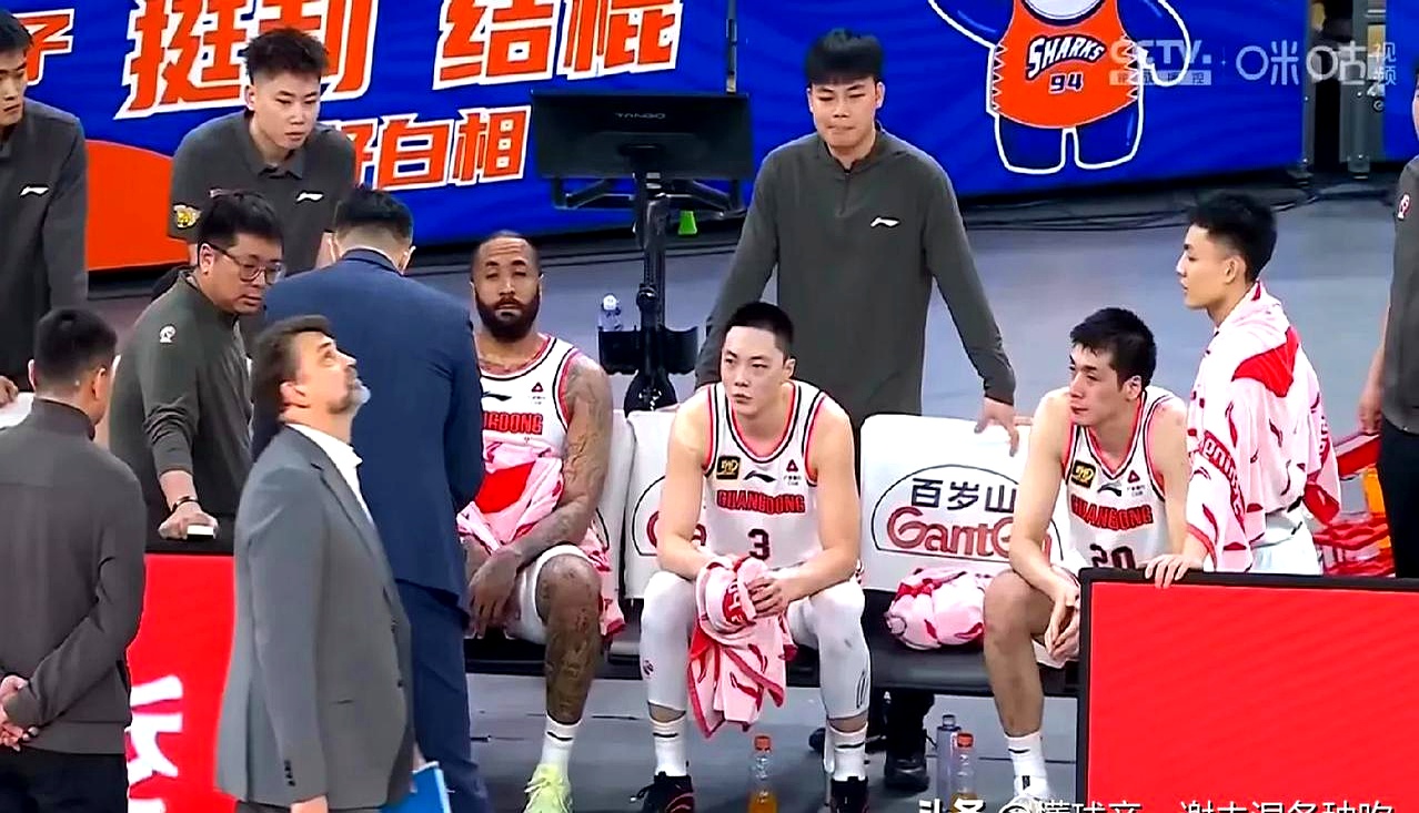 九游体育中国官网-包含硬碰硬！预选赛强队交锋，腥风血雨继续的词条
